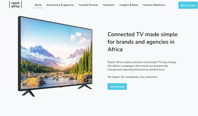reach africa: Full website redesign for both desktop and mobile versions. Design strictly based on client's preference
Timeline: 2 weeks