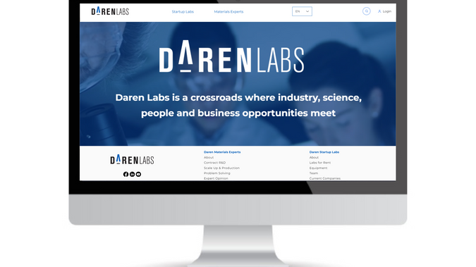 Daren Labs | Multilingual : The site features high-quality visuals and a user-friendly interface, highlighting diverse creative projects. It's an elegant platform that effectively communicates the designer's expertise and artistic vision.